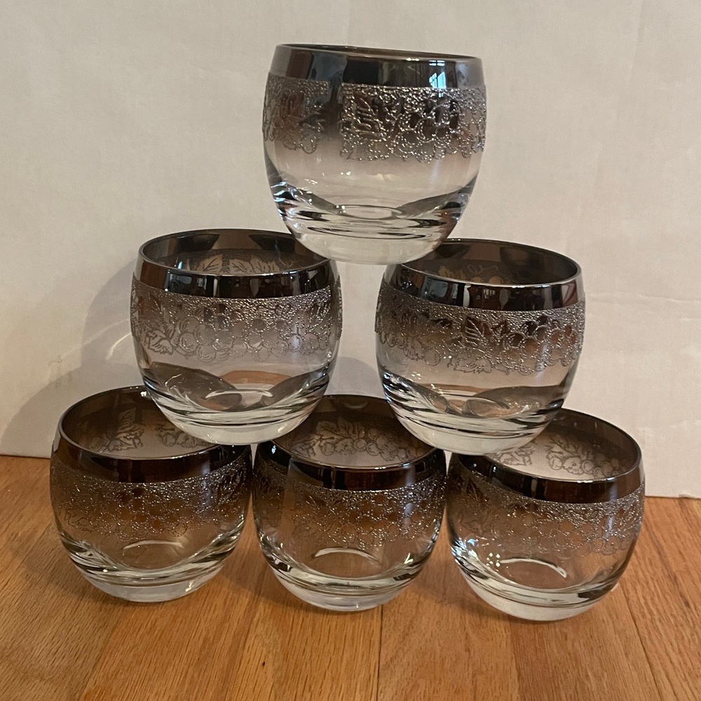 Vitreon Queens Lustreware roly poly silver grape pattern cocktail glasses set/6